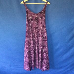 Blue Sky Dress Rayon Pockets Purple Medium Floral Print Smocked Midi Dress